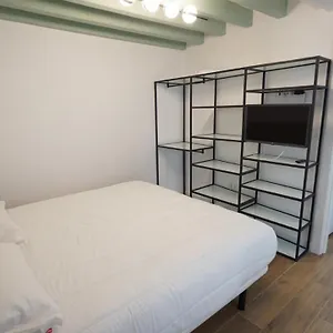 Rentalsevilla Cardenal Cervantes Iii Appartement