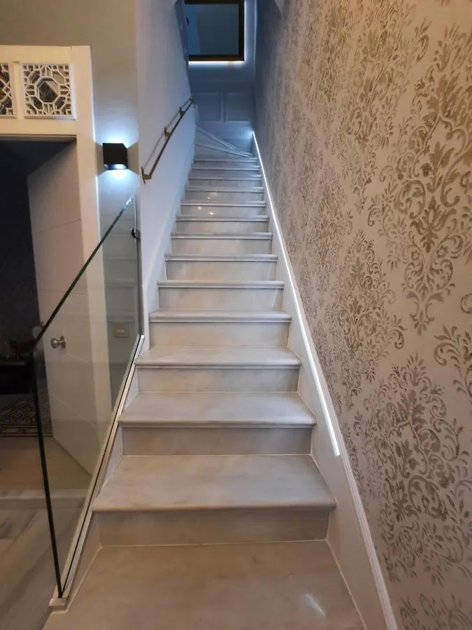 Homestay La Suite Del Conde Luxury Suites Seville
